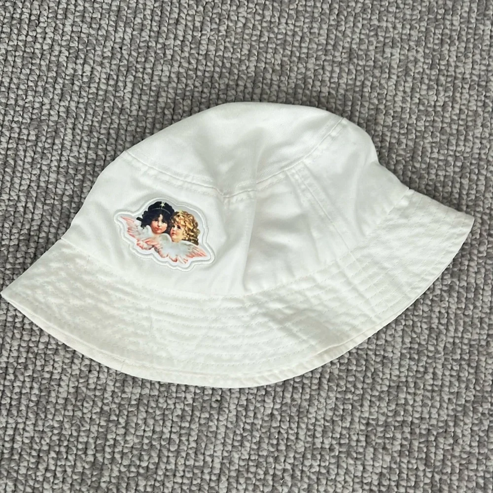 FIORUCCI Bucket Hat - Picture 2 of 3